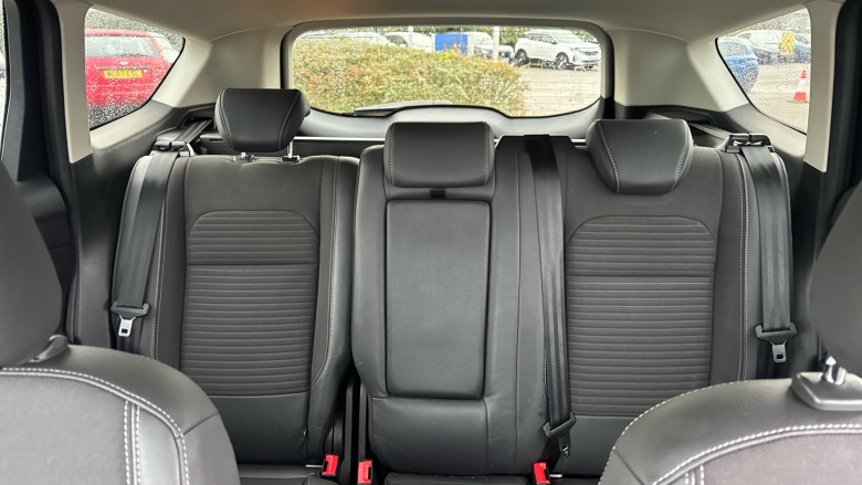 Ford Kuga 2.0 TDCi Titanium Edition 5dr 2WD Diesel Estate